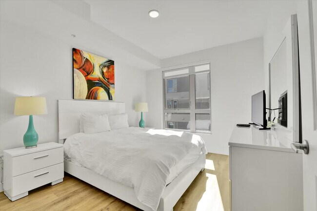 Foto del edificio - 635 Robinson Ave