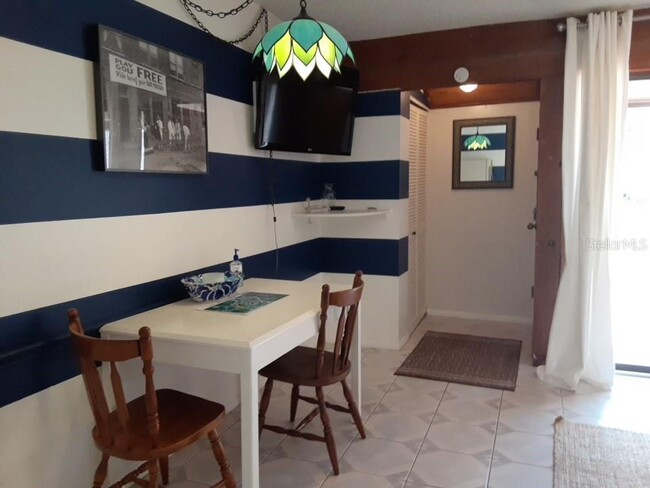 Foto del edificio - 3529 Longmeadow