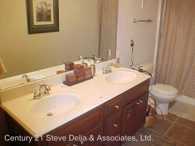 Building Photo - 3 br, 2 bath House - 1802 Maplewood Dr.