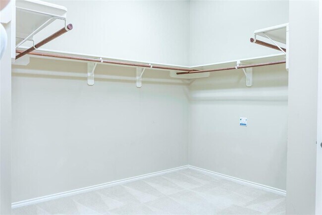 Foto del edificio - 2711 Imperial Grove Ln
