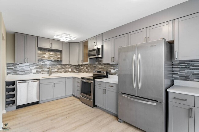 Foto del edificio - 1017 Sussex Dr