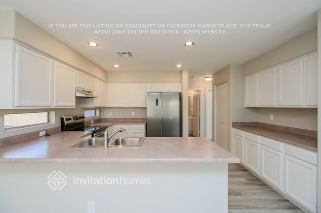 Foto del edificio - 696 N Coral Key Ave