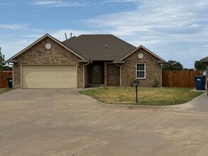 Building Photo - 4428 Peach Tree