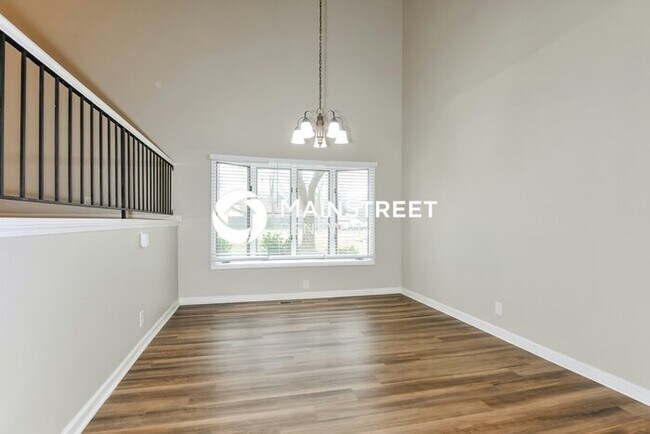 Foto del edificio - 4 Bedroom Pet-Friendly Home in Florissant,...