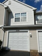Building Photo - 2300 Woodside Dr