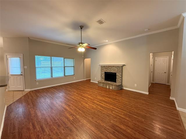 Building Photo - 102 Paloma Cir