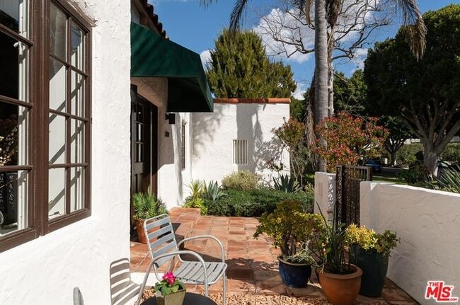 Foto del edificio - 2337 Hill St