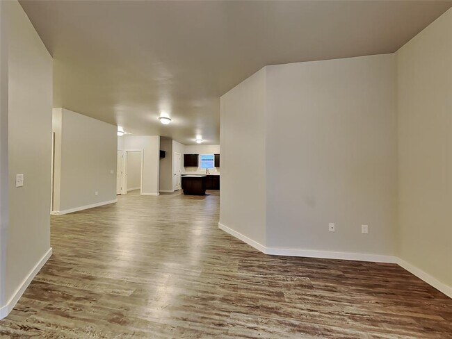 Foto del edificio - 14308 Peach Tree Dr