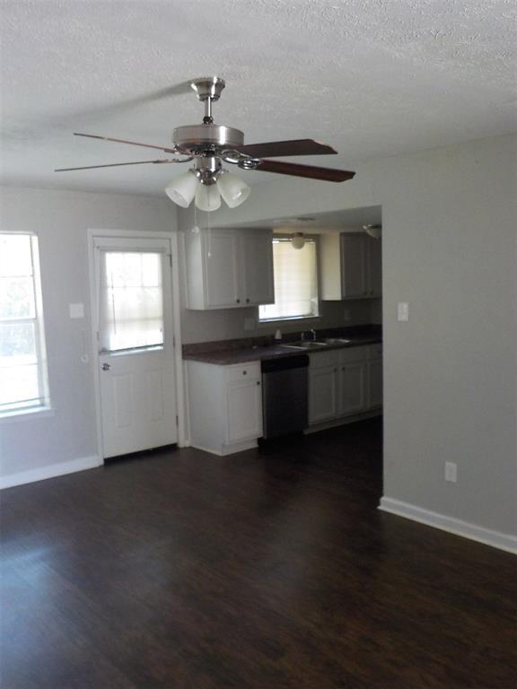 Building Photo - 6328 Bellbrook Dr