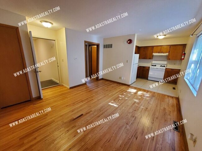 Building Photo - Affordable Olathe Apartment!!-Showing NOW!!