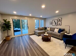 Building Photo - 78 Shepard Ave