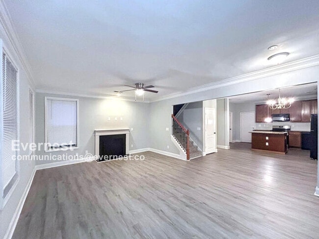 Building Photo - 1305 Sweetbriar Cir