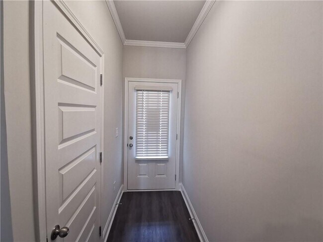 Building Photo - 3855 Brookburn Pk