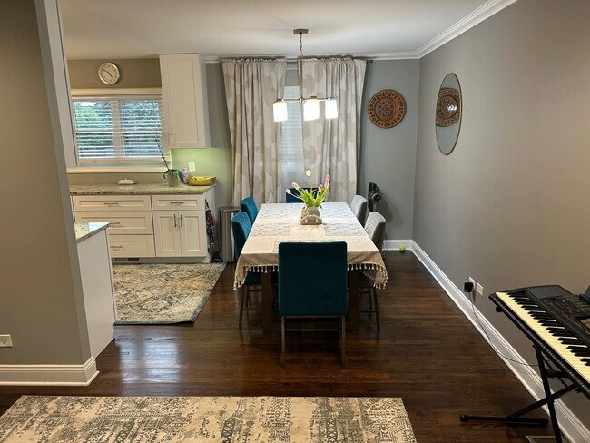 Foto del edificio - 575 Amherst Ln