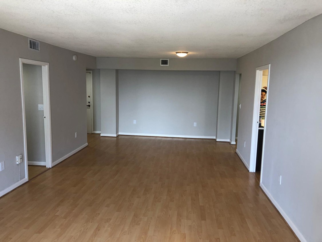 Dining Room - 2333 Brickell Ave