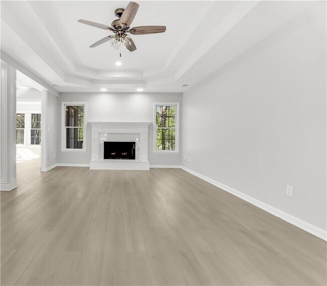 Foto del edificio - 2025 Golden Ridge Cir