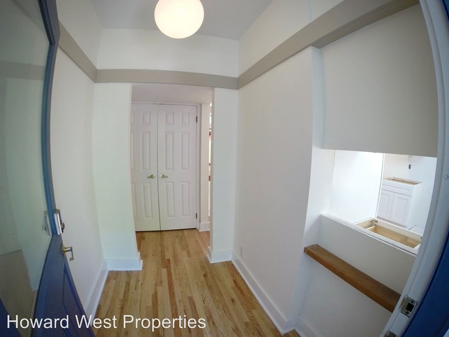 Building Photo - 5444 Claybourne St