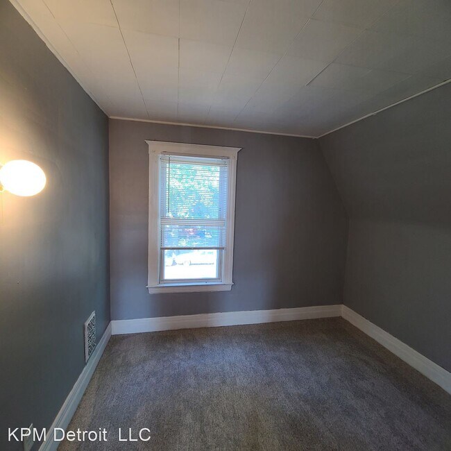 Foto del edificio - 4 br, 1 bath House - 1220 Military Street