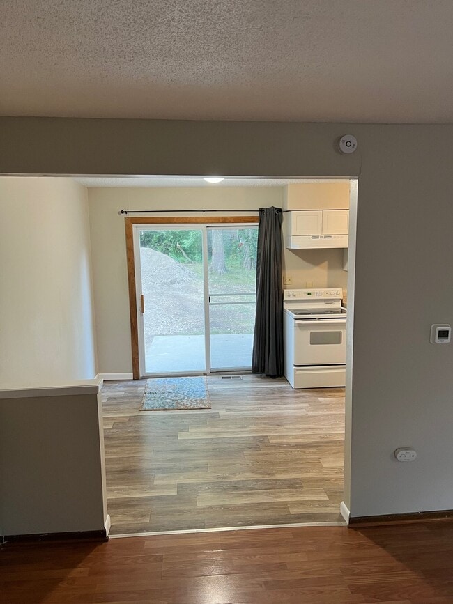 Building Photo - 35 Pleasant View Dr