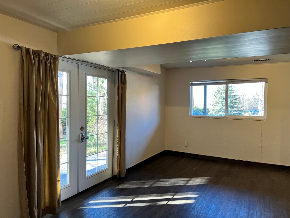 1779 S Foothill Dr Unit B, Salt Lake City, UT 84108 Apartments in