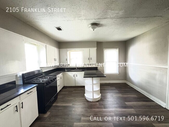 Foto del edificio - 2105 Franklin St