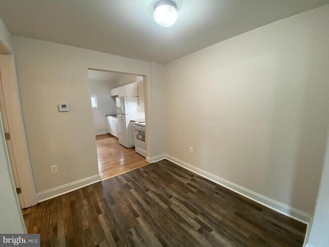 Foto del edificio - 806 Weedon St