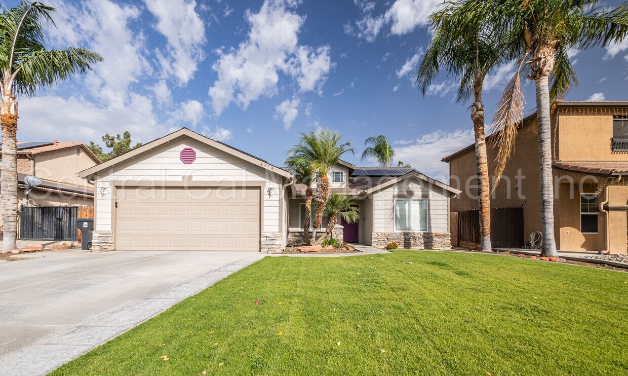 Primary Photo - 3 Bedroom/2 Bath with a Pool and Solar - $...