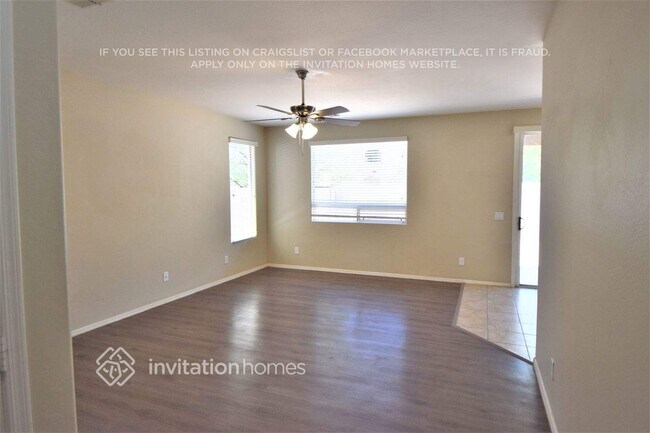 Foto del edificio - 8754 W Adams St