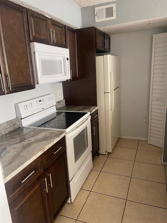 Building Photo - 2218 Grand Cayman Ct