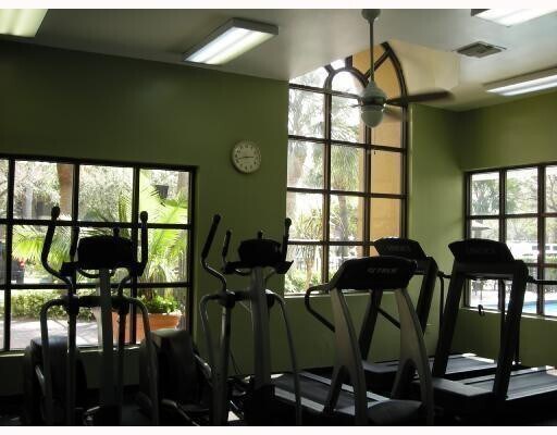 Foto del edificio - 2550 SW 18th Terrace