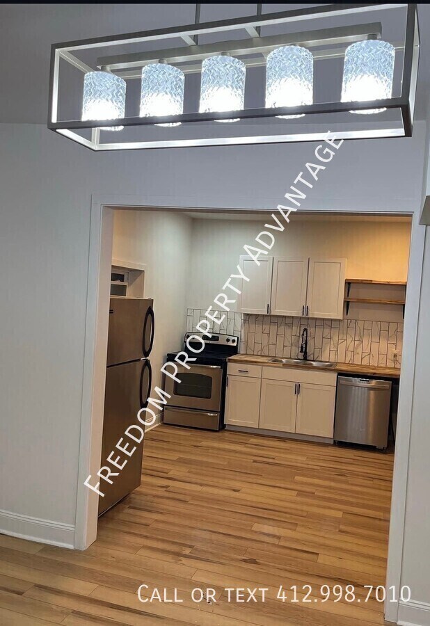 Foto del edificio - 7235 Meade St