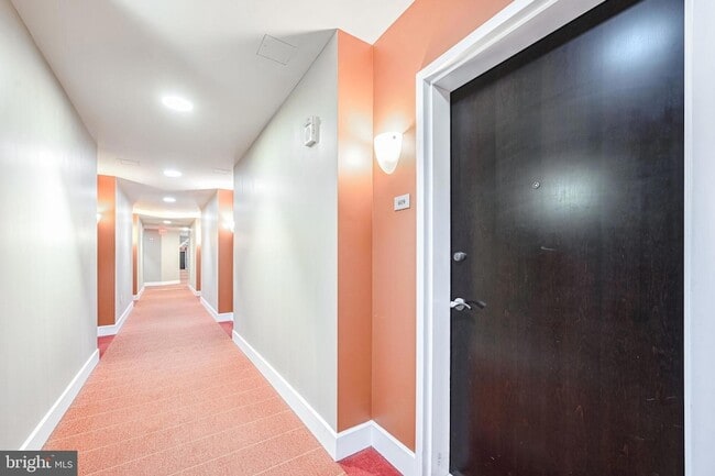 Foto del edificio - 444 W Broad St