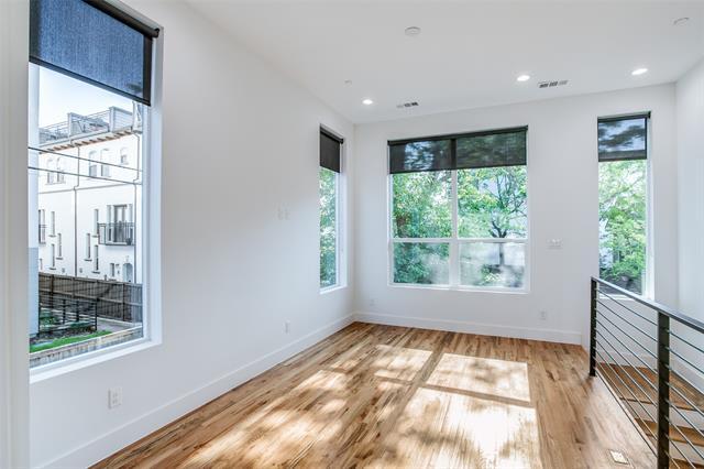 Foto del edificio - 5915 Hudson St