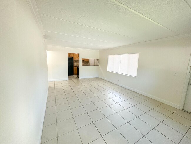 Building Photo - 817 Lighthouse Dr