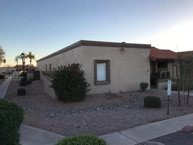 Building Photo - 93 N Cooper Rd