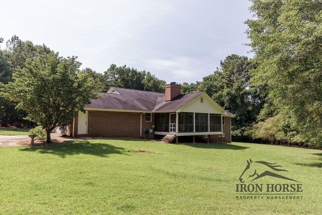 Building Photo - 8671 Macon Hwy