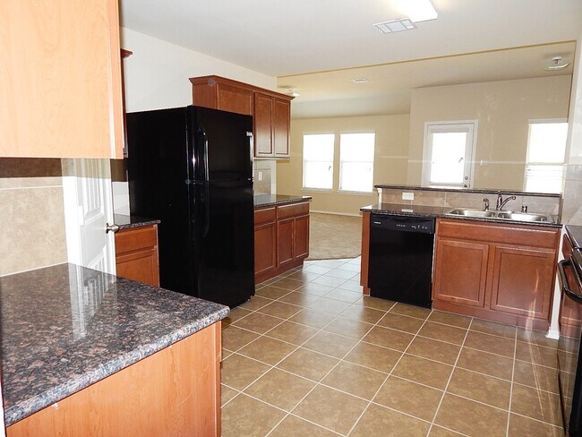 Foto del edificio - 1217 River Oak Ln