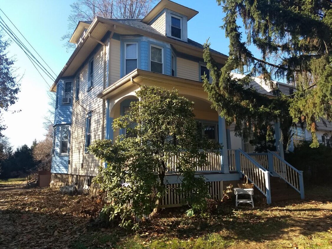 1639 Pennington Rd, Ewing, NJ 08618 House Rental in Ewing, NJ