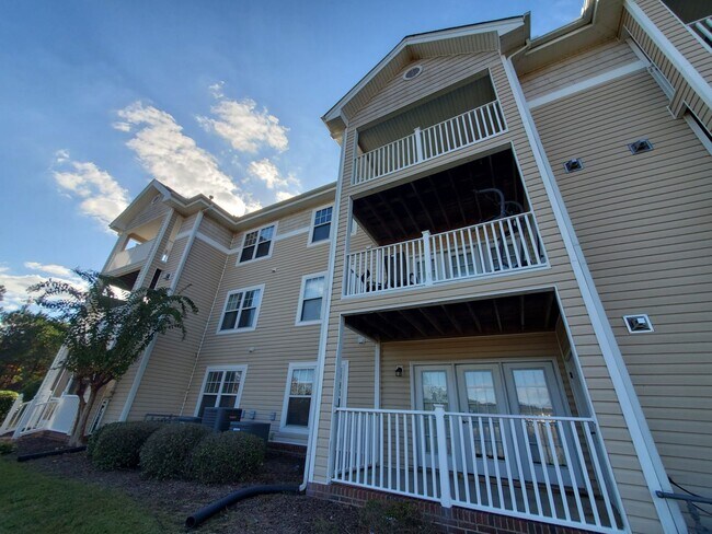 Foto del edificio - 3330-11 Harbour Pointe ~ Harbour Pointe