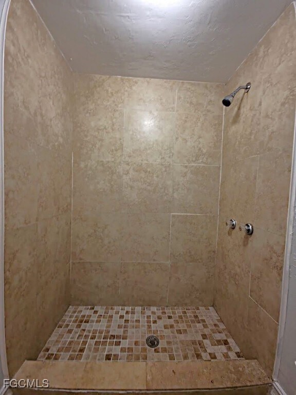 Building Photo - 1830 Maravilla Ave