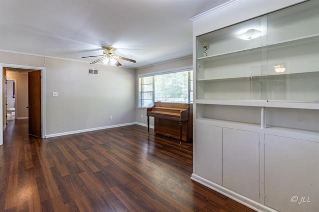 Foto del edificio - 2424 Ashland Ave