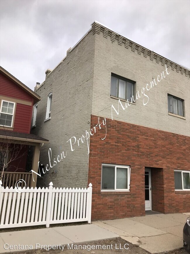 Building Photo - 2 br, 1 bath Apartment - 400 Birch