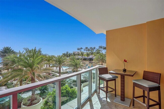 Building Photo - 2501 S Ocean Dr