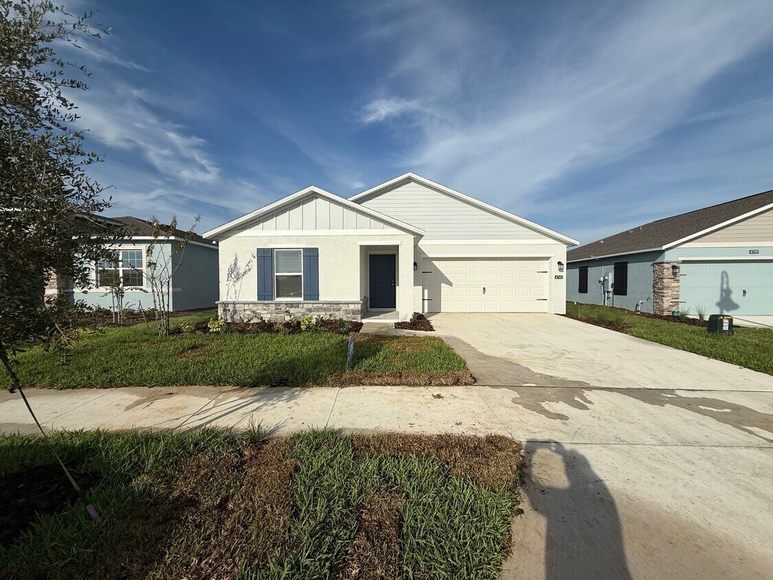 Foto principal - HAINES CITY: 3 Bed/2 Bath/2 Car Garage SFH...