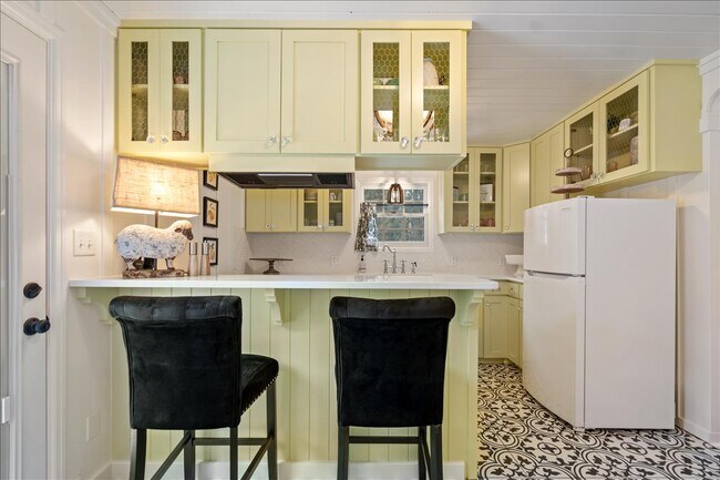 Foto del edificio - 374 E 13th St
