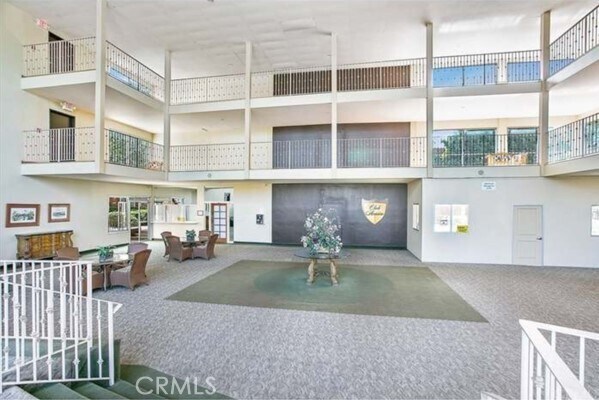 Foto del edificio - 400 N Acacia Ave