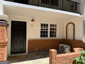 Building Photo - 655 E Campus Rd