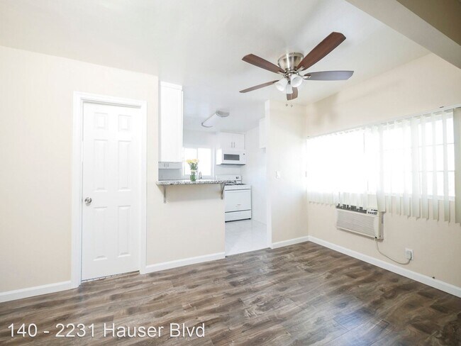 Foto del edificio - 2231 Hauser Blvd