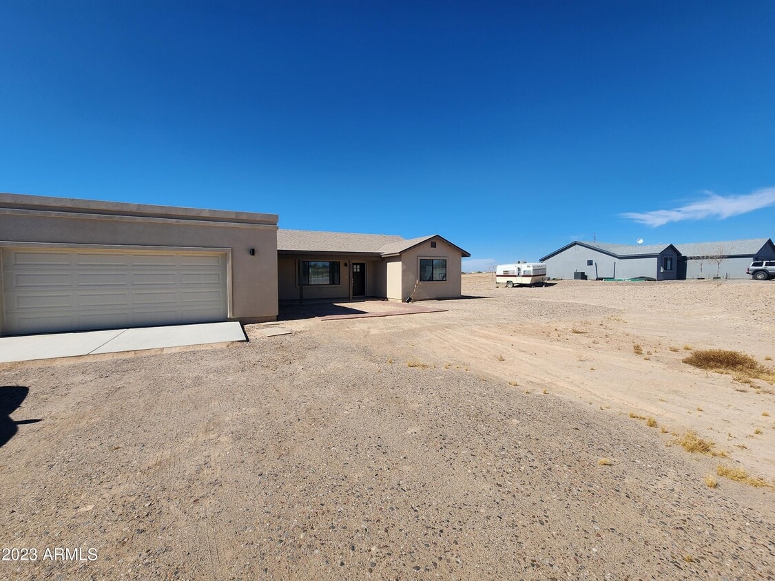 36211 GLOBE Ave, Tonopah, AZ 85354 House Rental in Tonopah, AZ
