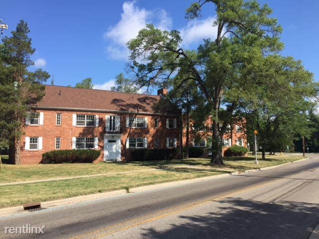 Primary Photo - 348 Bradley Ave